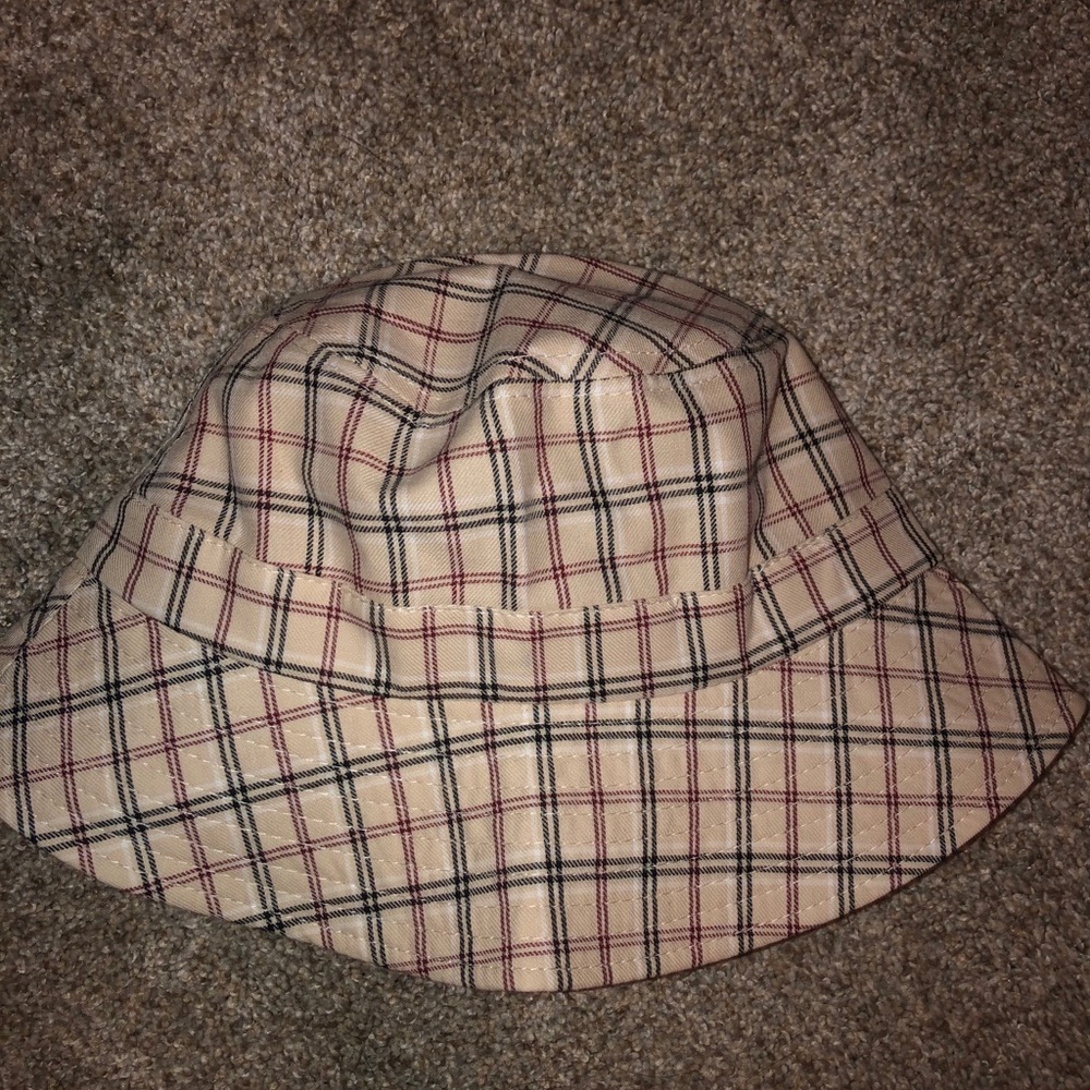Gingham bucket hat